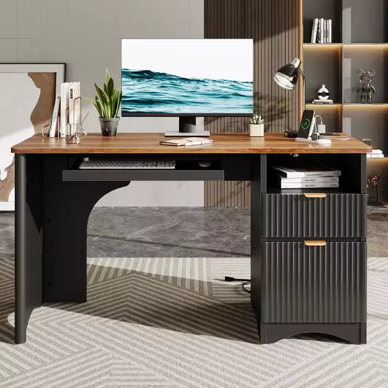 Bureau d'ordinateur 55 po avec prises électriques, tablette coulissante pour clavier et tiroirs de rangement pour bureau à domicile