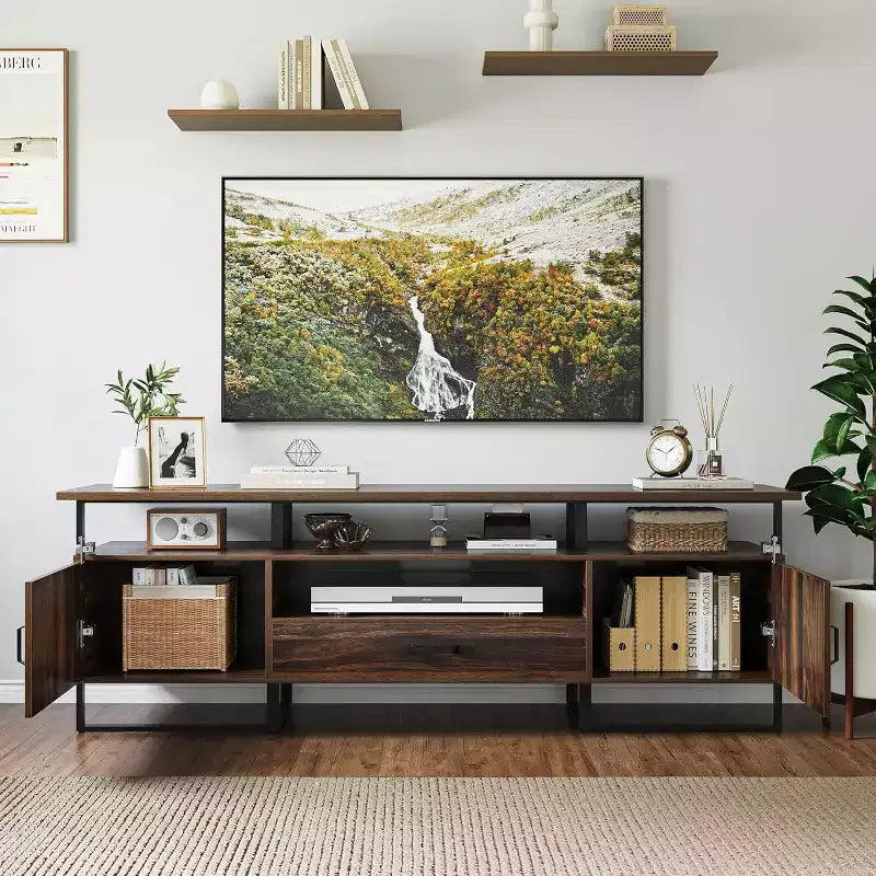 Meuble TV industriel 75 po | Tiroirs et armoires latérales | Cadre en métal et panneau PB | Brun rustique | Pour salon et chambre à coucher