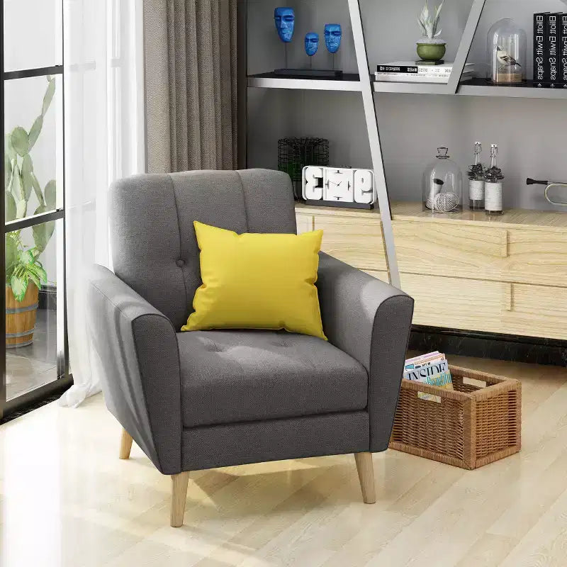 Fauteuil club capitonné en tissu avec passepoil et coutures verticales, style Mid-Century
