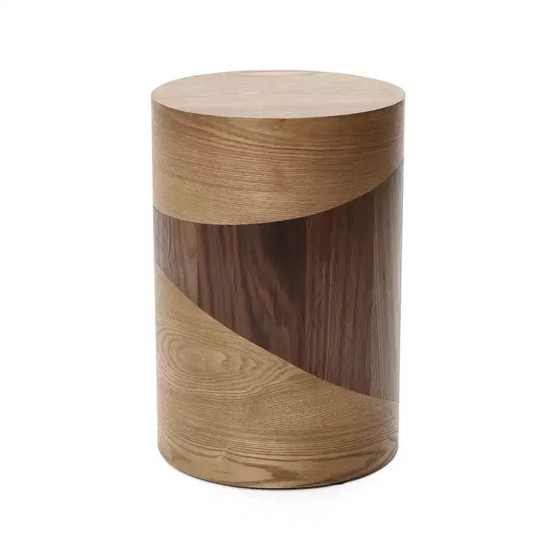 LuxenHome 20 Round Side Table with Two-Tone Wood Grain Design, Modern End Table for Living Room, Bedroom Brown