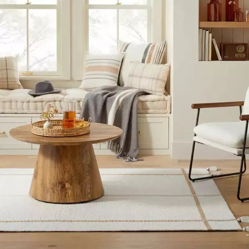 23 Table Basse Ronde sur Pied Central en Bois